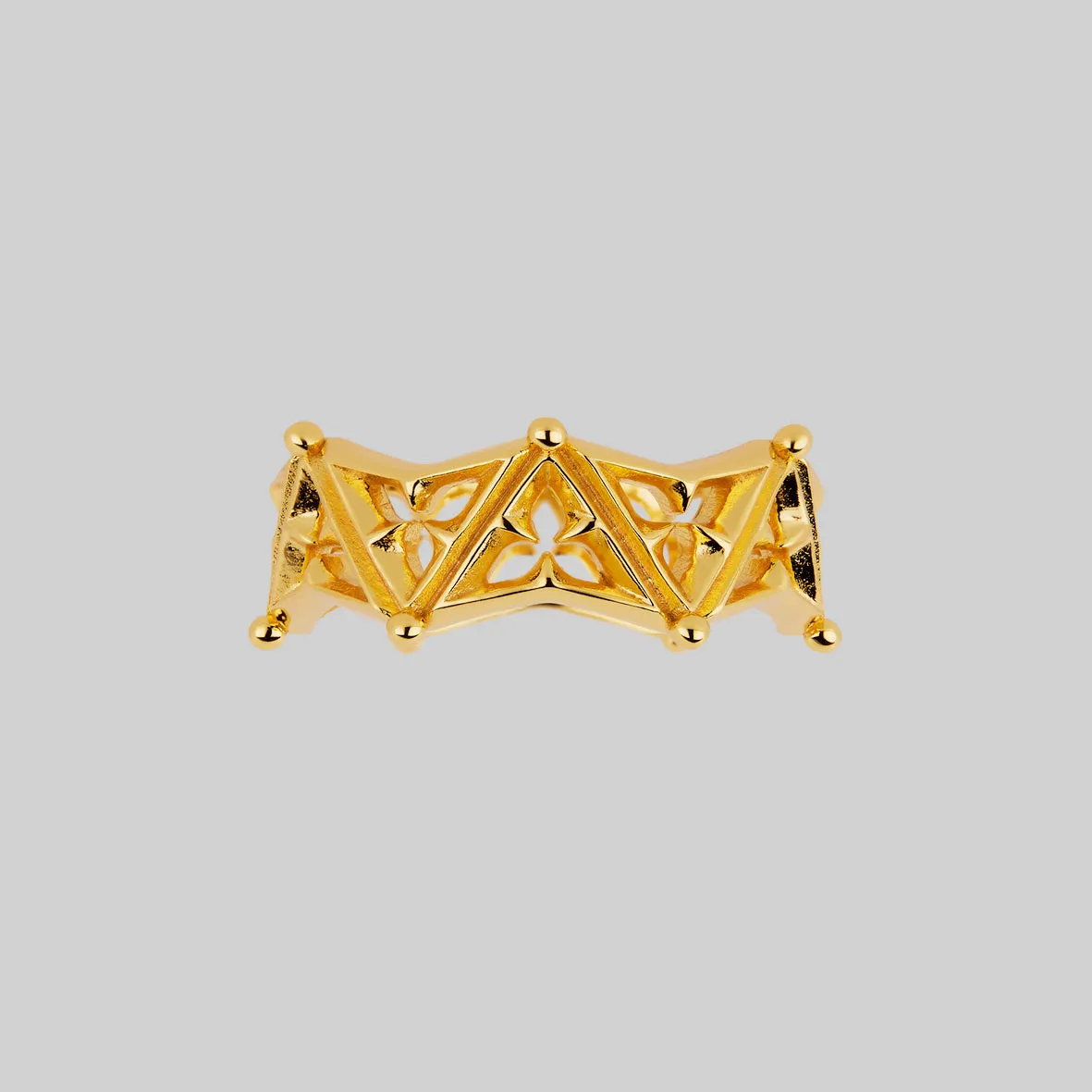 VIKTOR. Gothic Trefoil Ring Band - Gold