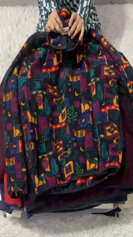 Vintage Branded Fleece Jackets -28 pieces