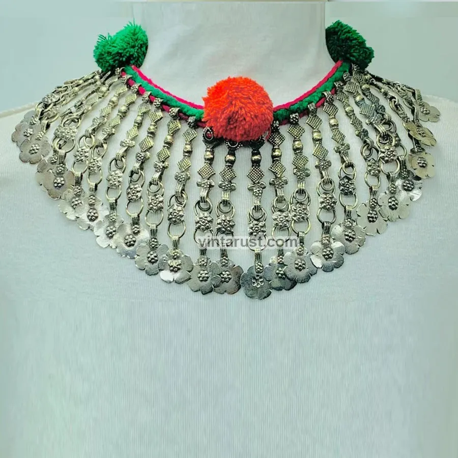 Vintage Choker Necklace With Long Dangling Floral Tassels