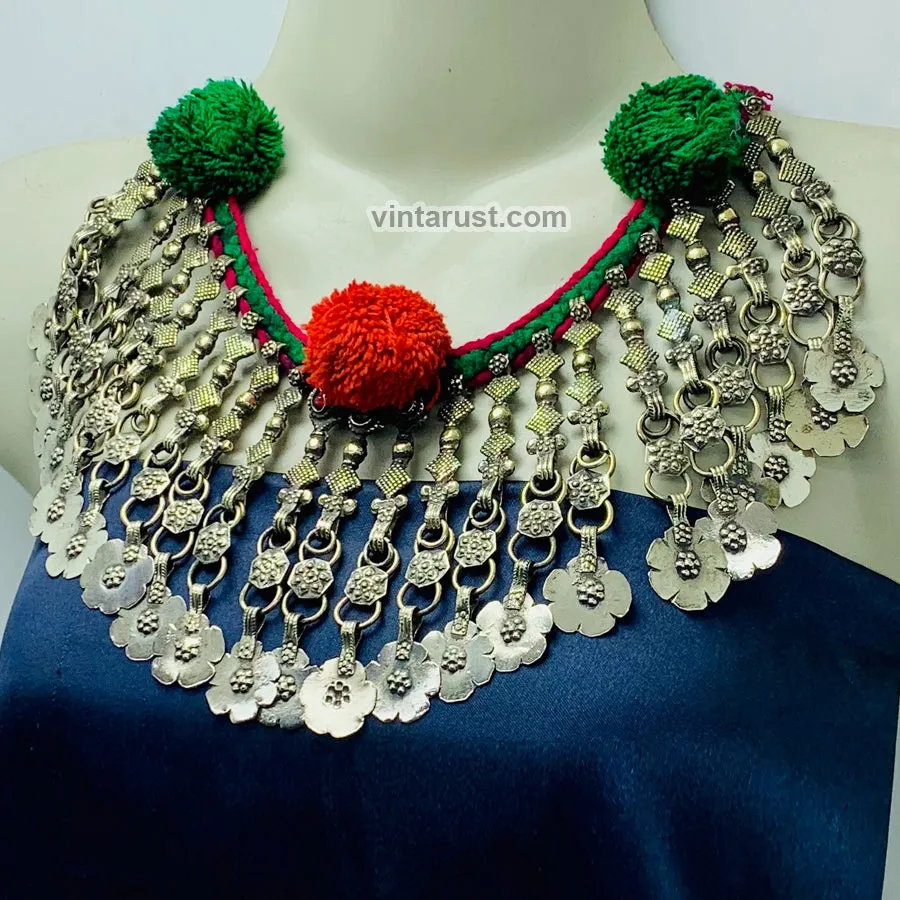 Vintage Choker Necklace With Long Dangling Floral Tassels