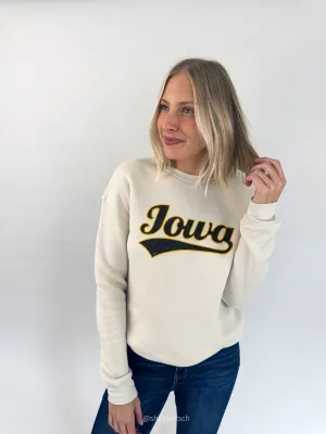 Vintage Iowa Graphic Fleece Pullover