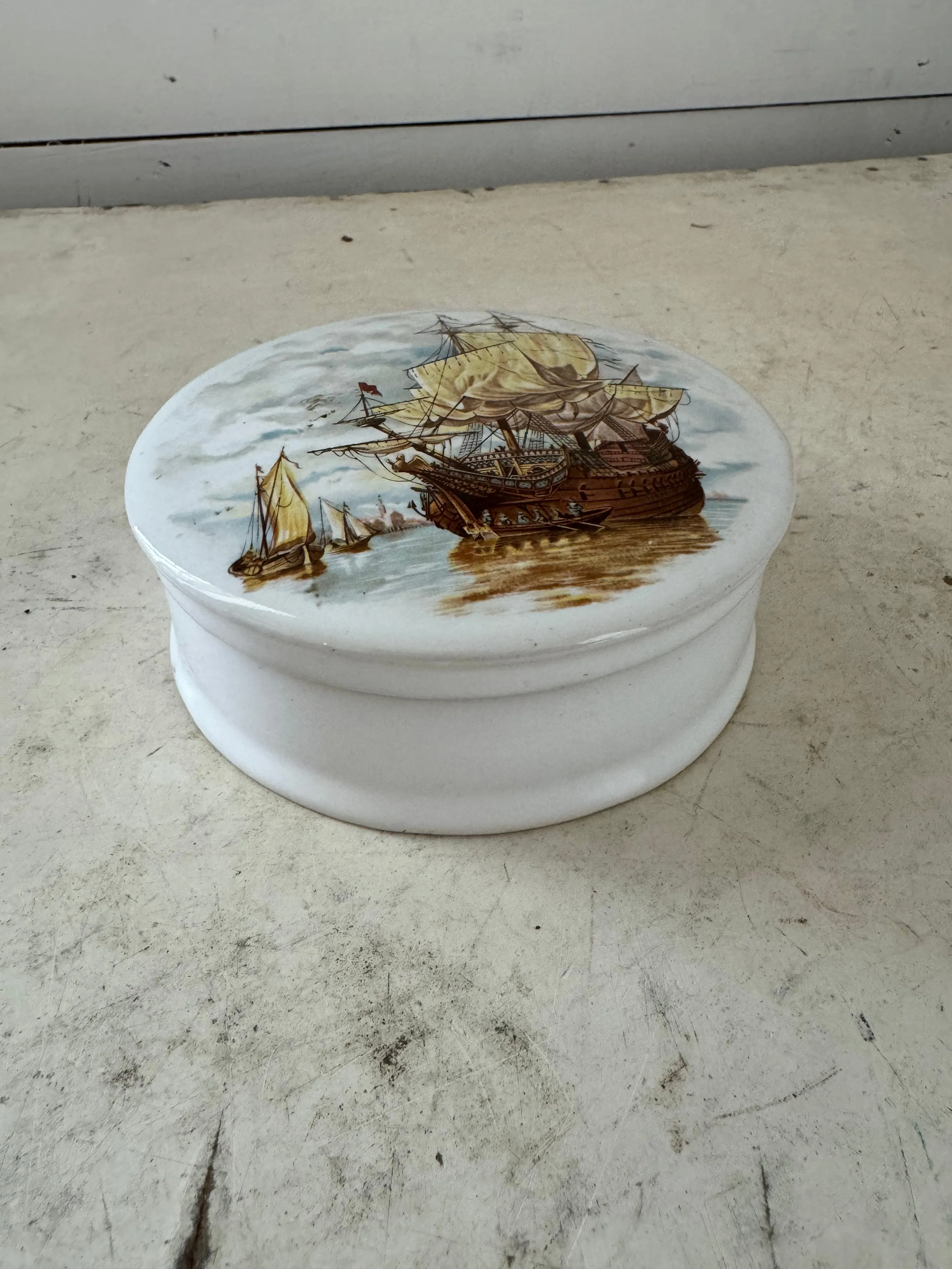 Vintage Patum Peperium Gentlemen's relish empty lidded bowl
