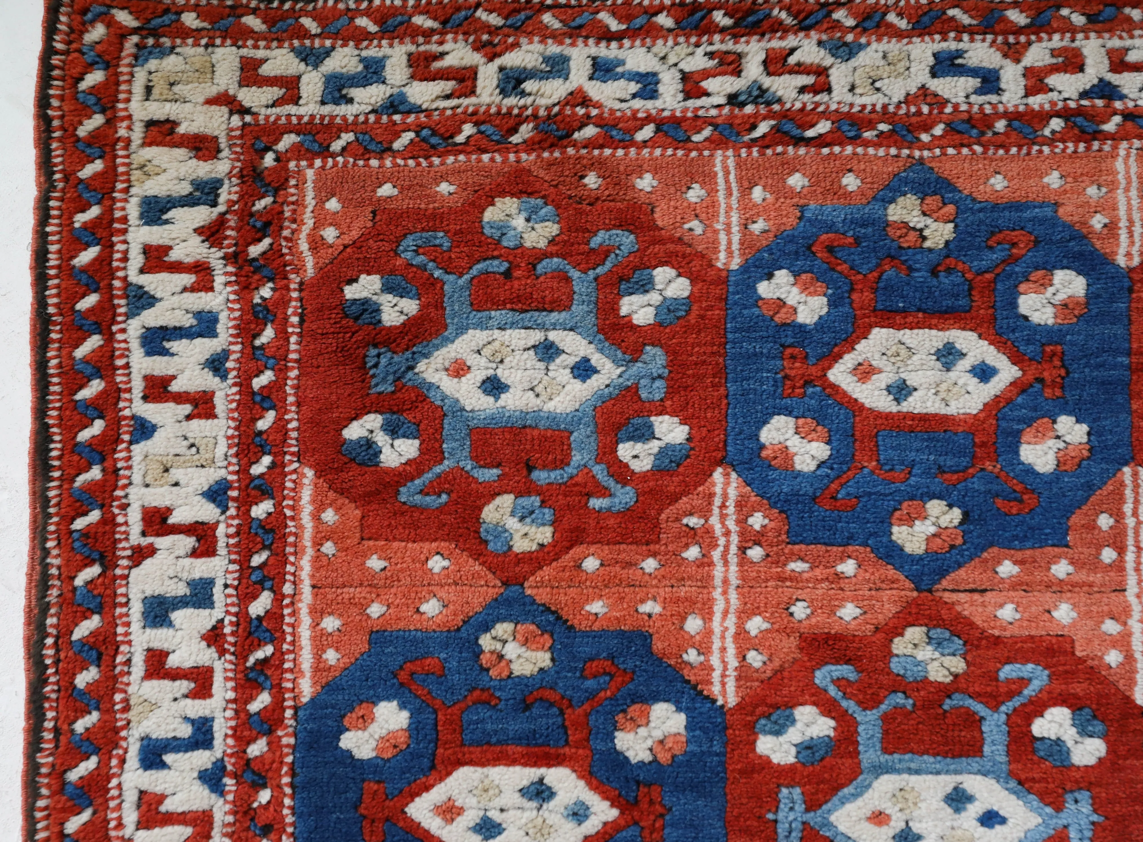 Vintage Pergamum Rug 3'7"x5'4"