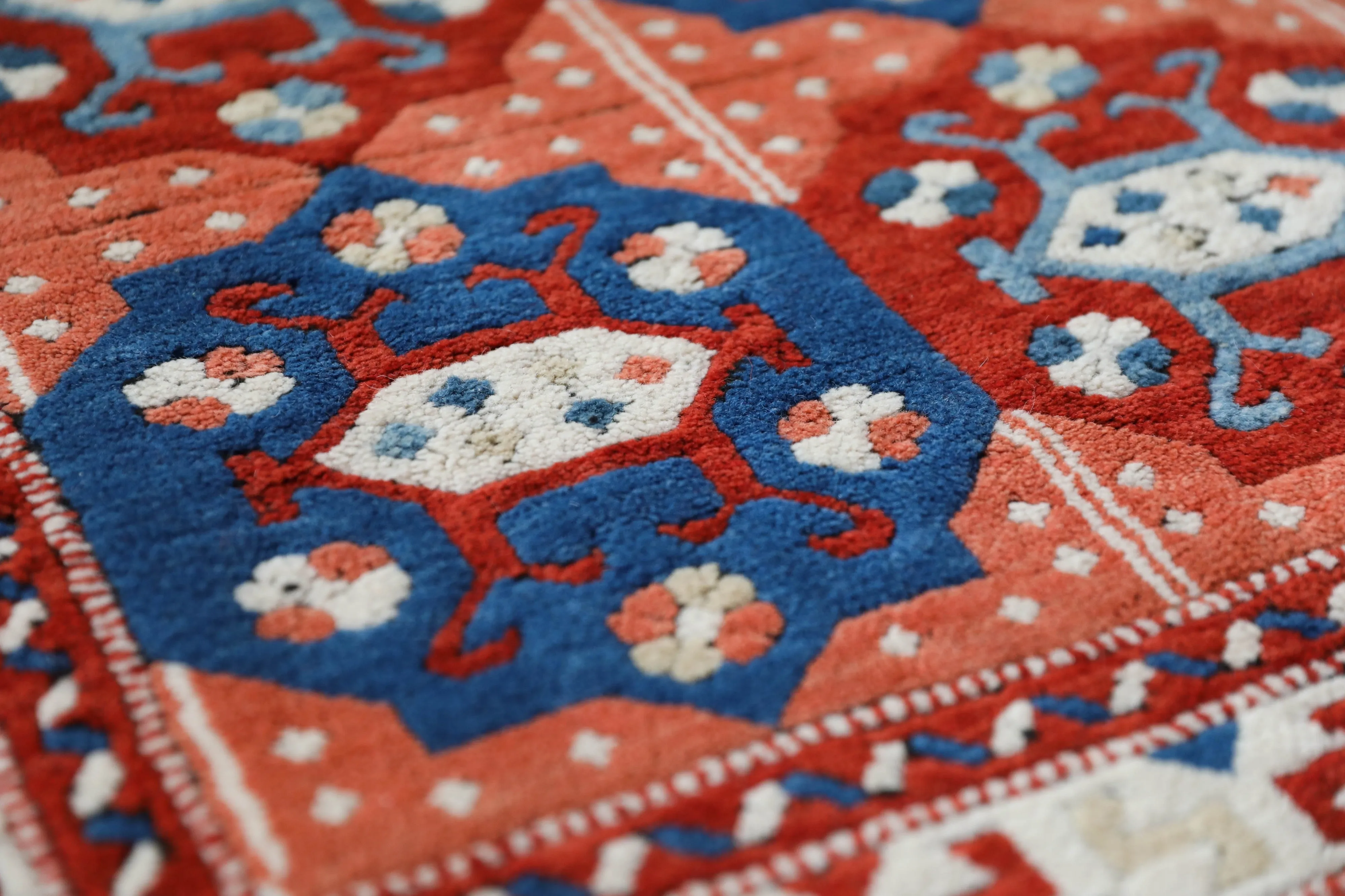 Vintage Pergamum Rug 3'7"x5'4"