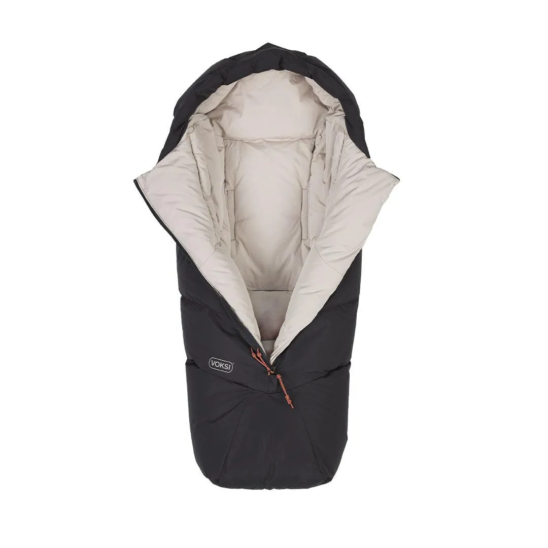 Voksi Adventure North Footmuff - Black - Seashell Sand