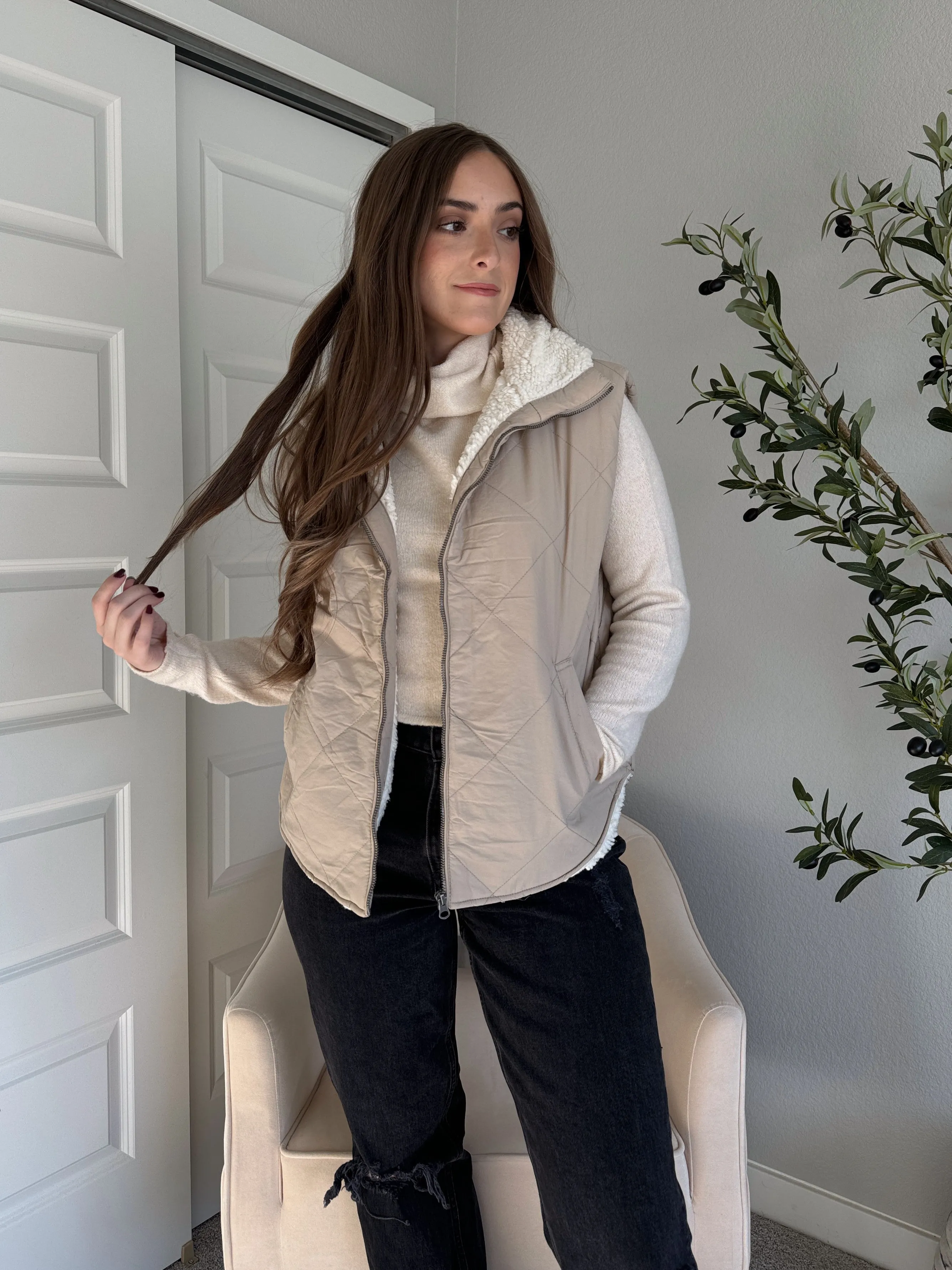Wilder Quilted Zip Up Fleece Lined Puffer Vest (Khaki)