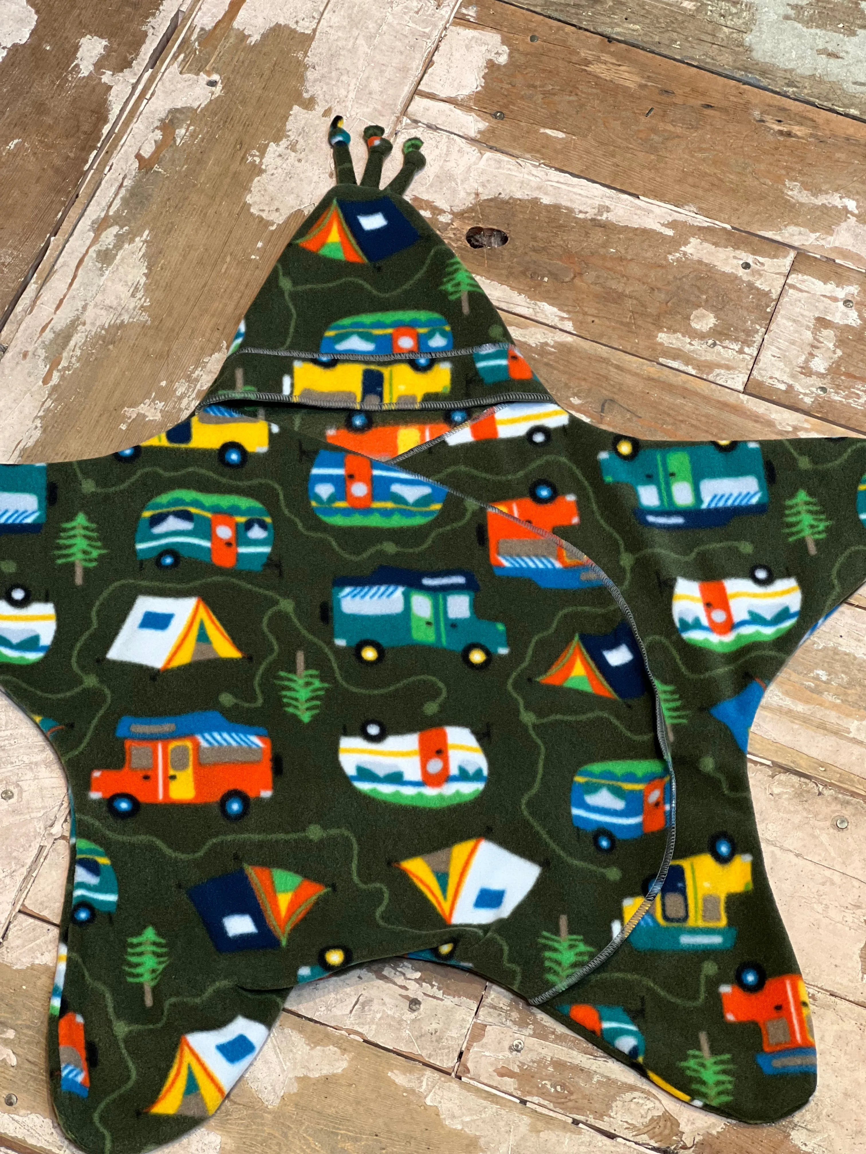 Wolfe Fleece Baby Star Bunting