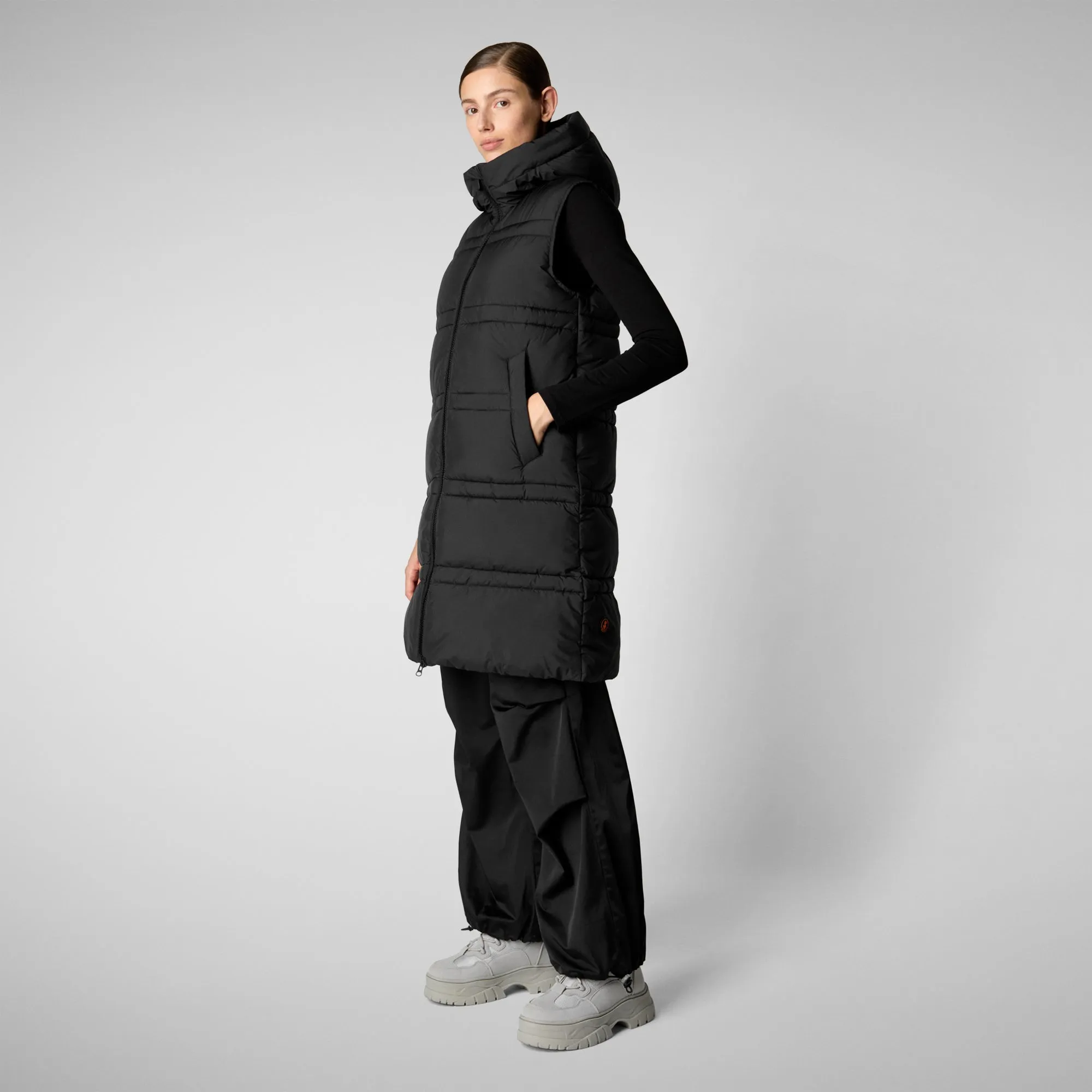 Women's hooded vest Judee in black