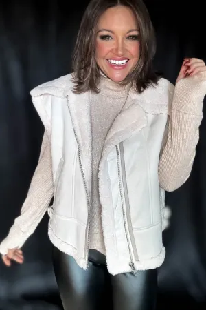 Wrap Up In Warmth Cream Fur-Contrast Zippered Suede Vest