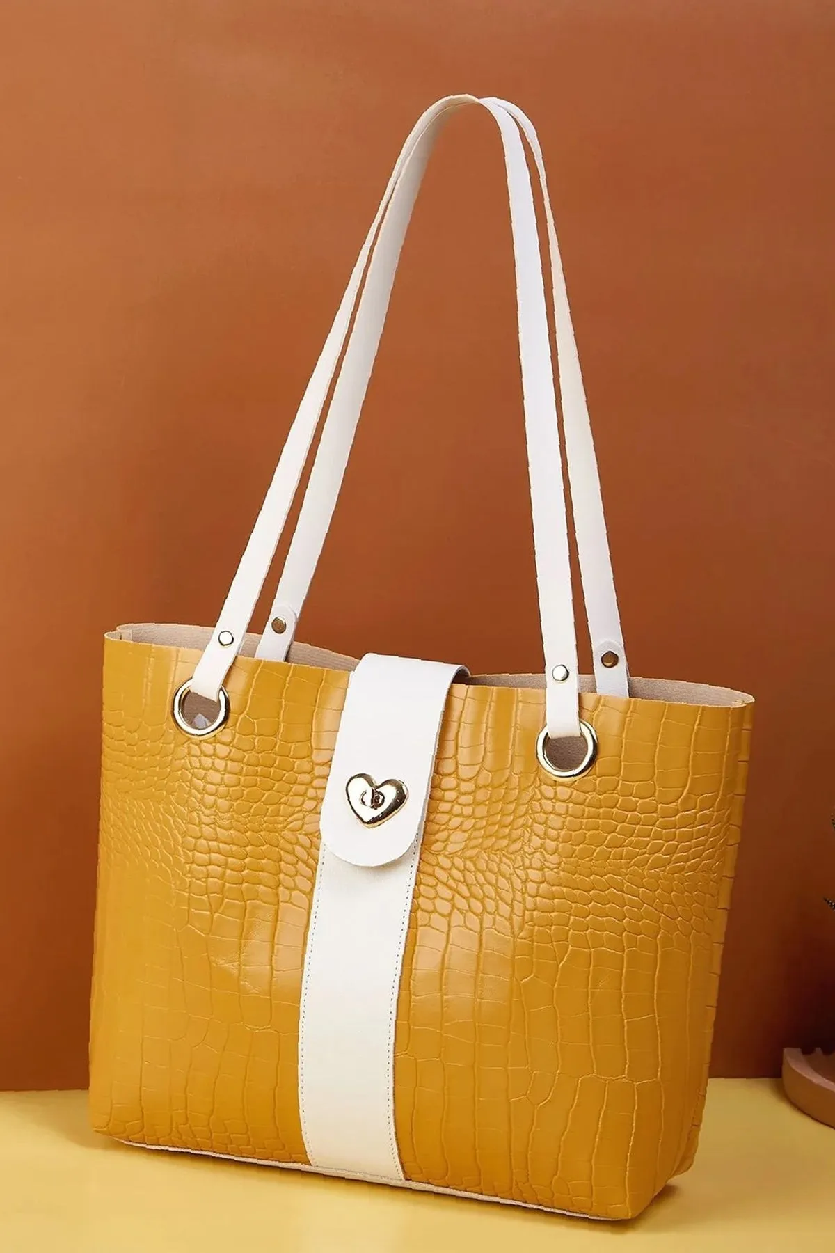 Yellow Heart & Stripe Bag - A23 - WHB0066