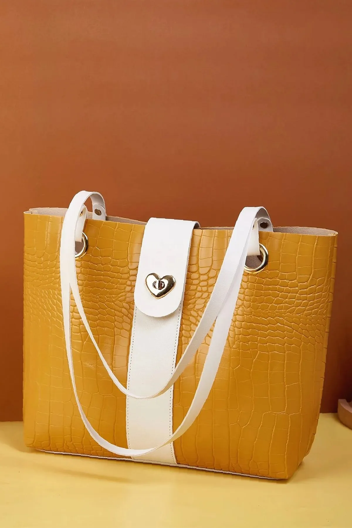 Yellow Heart & Stripe Bag - A23 - WHB0066