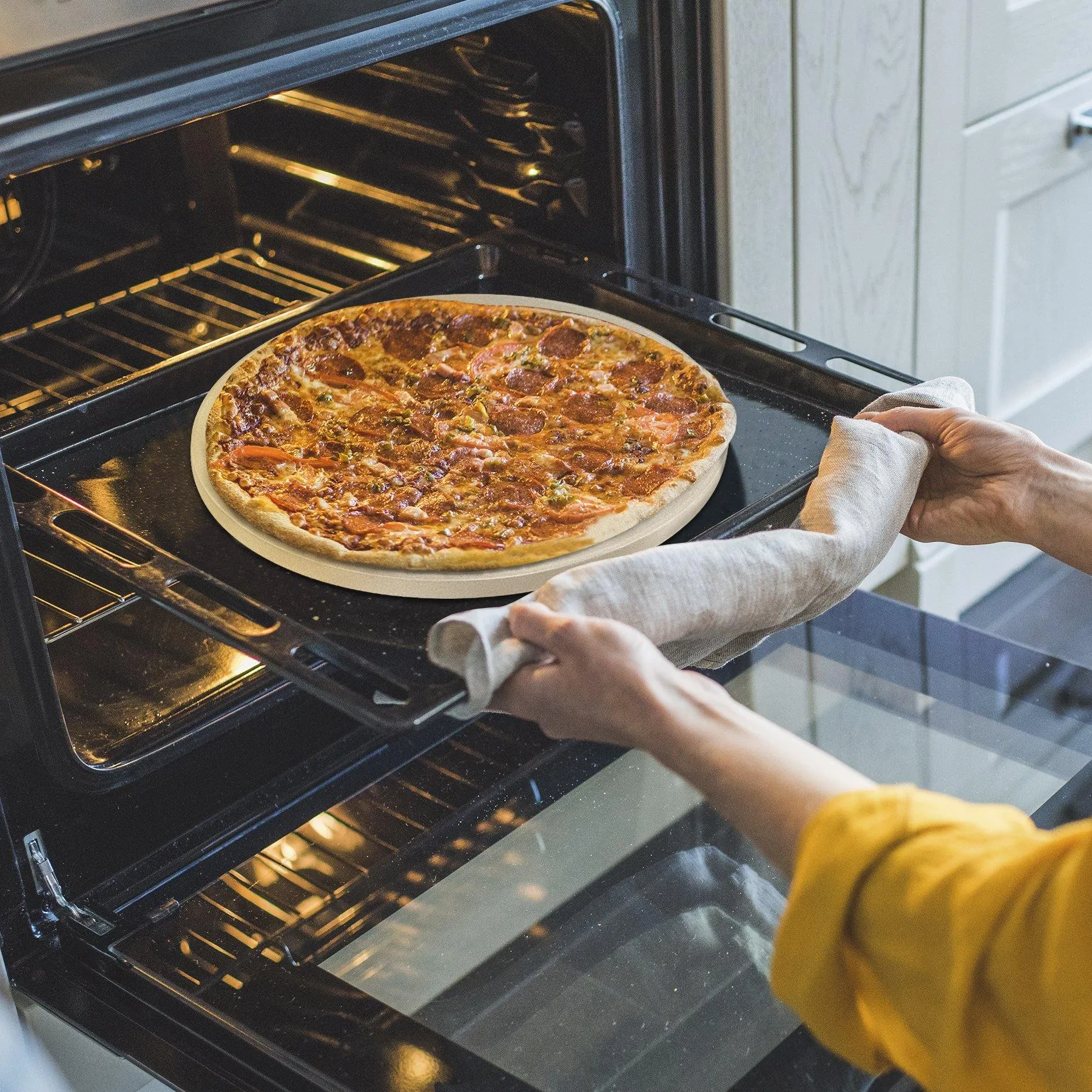 ZENY™ Pizza Stone, 14 Inch Cooking Stone for Oven, Ideal for Baking Crisp Crust Pizza Bread Cookies
